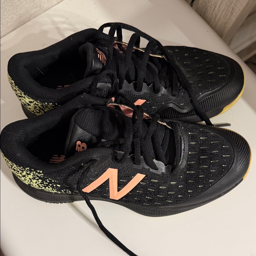 New Balance FuelCell 996 court shoes VGUC SIZE 7.5 - Picture 4 of 4